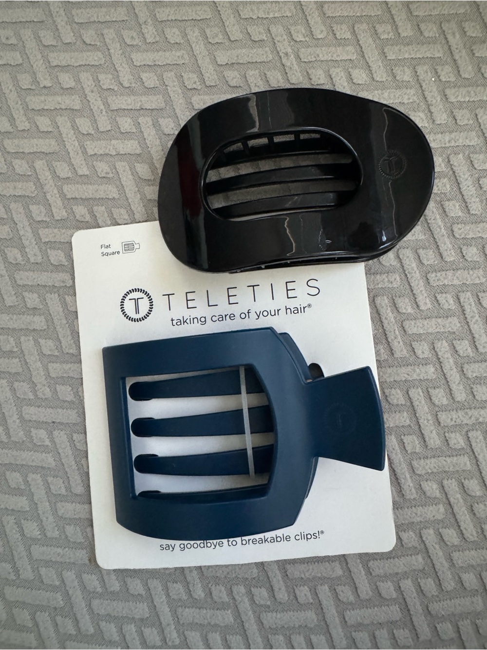 2 Large Teleties